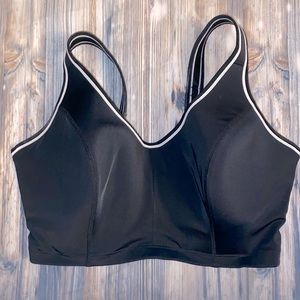 Livi Lane Bryant Cacique High Impact Underwire Sports Bra Size 40H Black & White